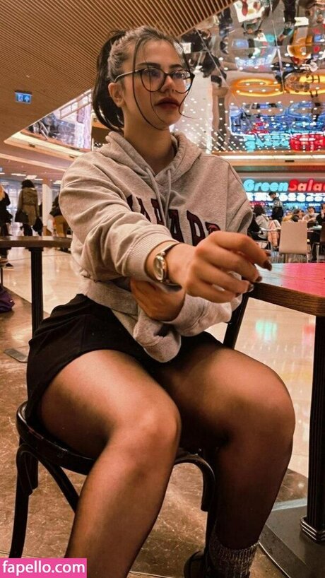 Su Balc_ nackte galerie