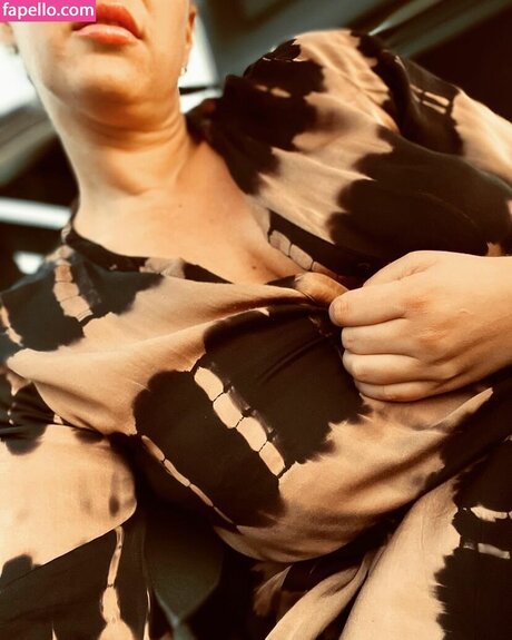 Kathy__Deep heiße hd bild