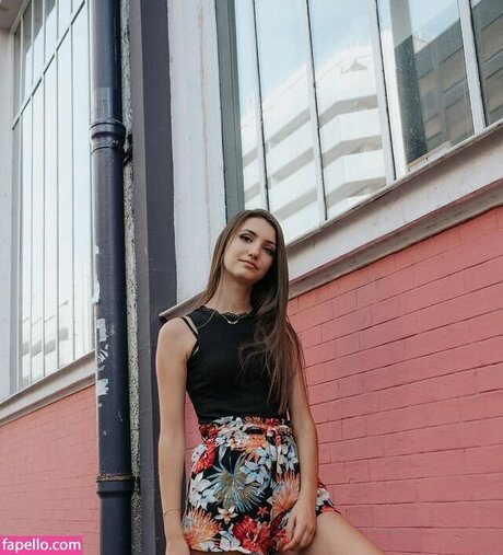 Juliette Arz heiße top bilder