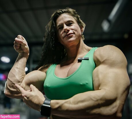 Kristen Nun freie sexy bild