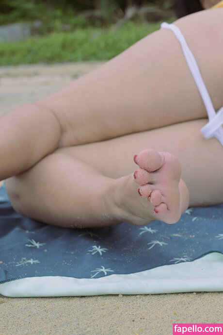 Amelie Qin akt pornostar bild