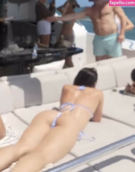 Emma Lanyi sexy hd fotos