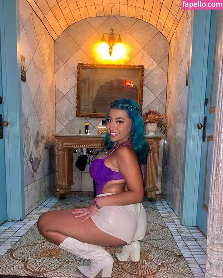 jolie23x top pornostar bild