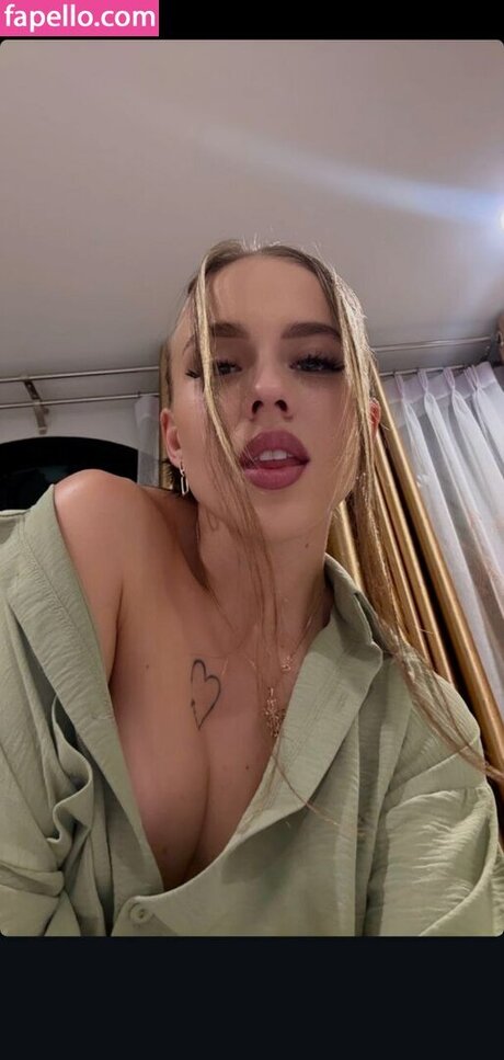 Dasha Grivina hd galerien