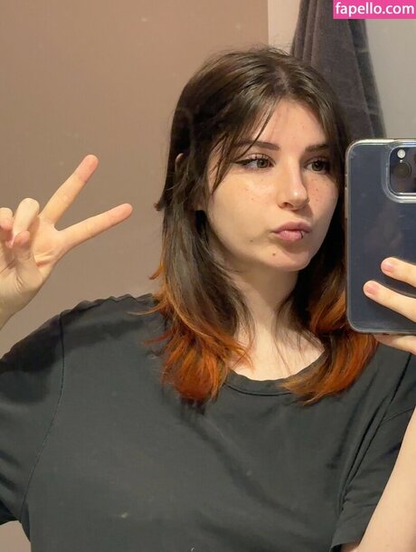 bekleidete onlyfans exklusive erotische fotos