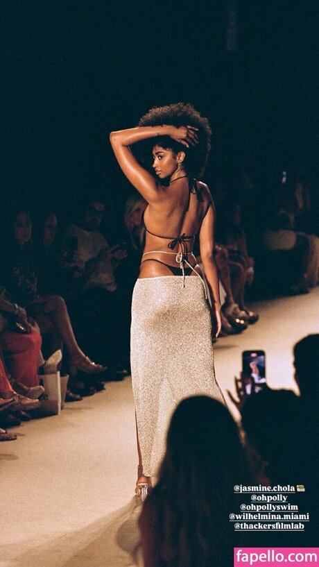 Jasmine Chola porno top fotos