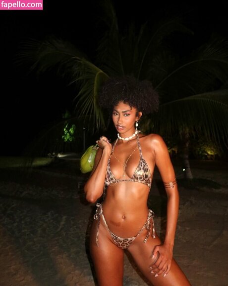 Jasmine Chola hübsche kunst galerien