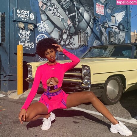 Jasmine Chola beste foto