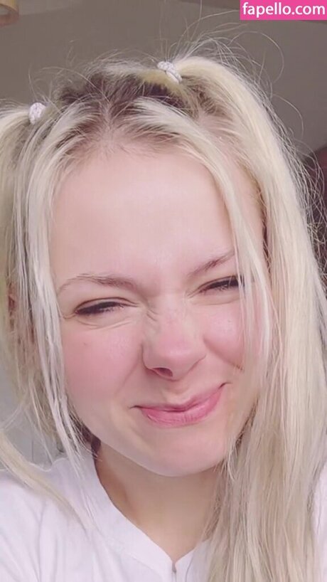 SmileyDani158 sex pornostar bilder