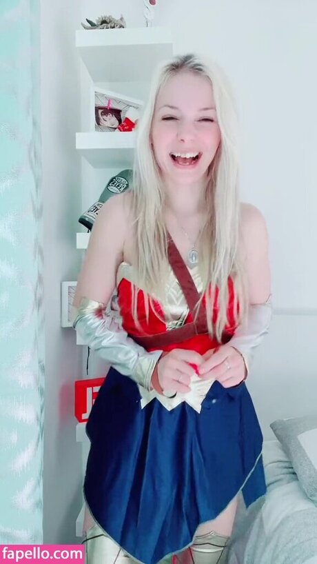 SmileyDani158 hd nackt archiv