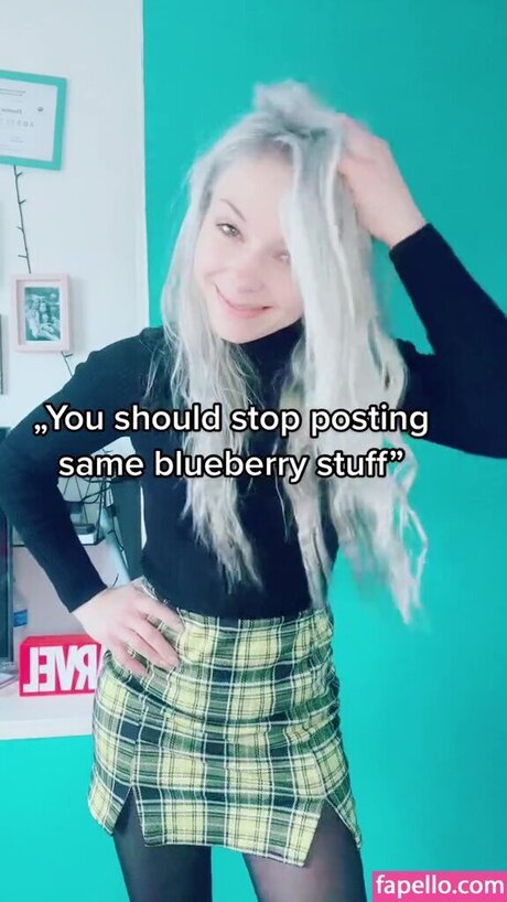 SmileyDani158 model galerien