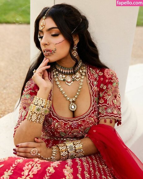 Jaya Thandi schauspielerin sex bild