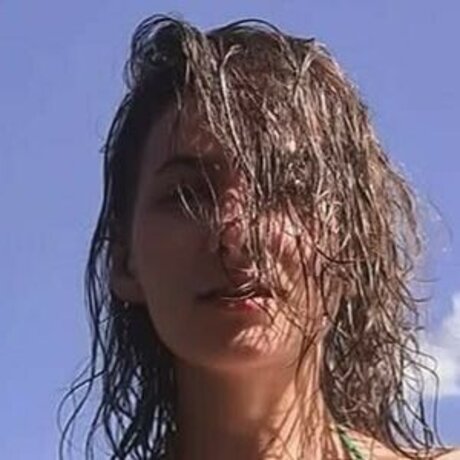 Olexandra Veklenko sexy top bilder