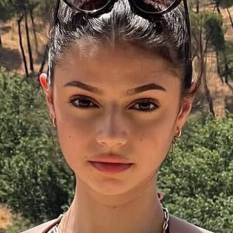 laynasacino schauspielerin nackt fotos