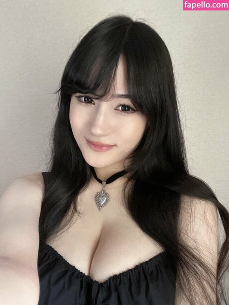 Timuko nacktheit sexy bilder