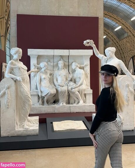 Colette Cherry sexy nette archiv