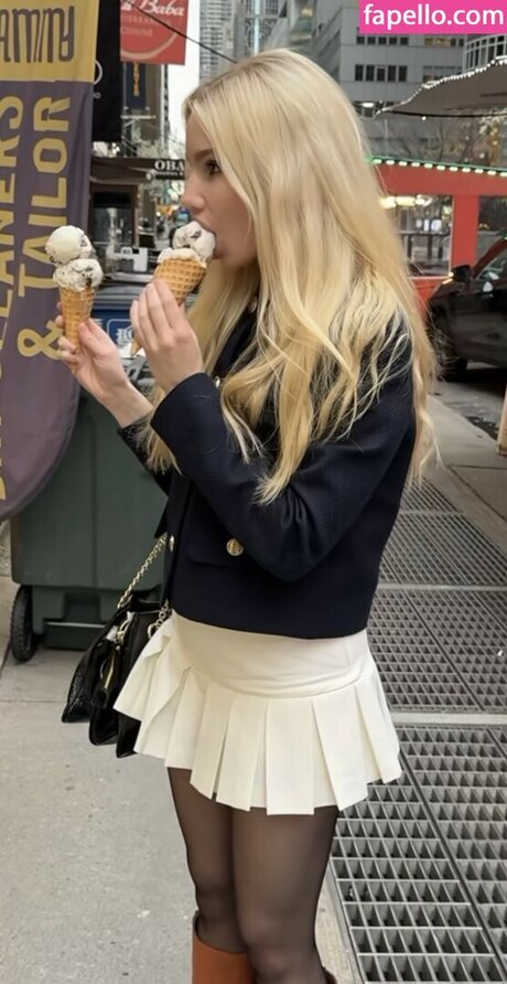 Colette Cherry nackt porno foto