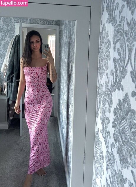 Elisha Walbyoff exklusive schöne bild