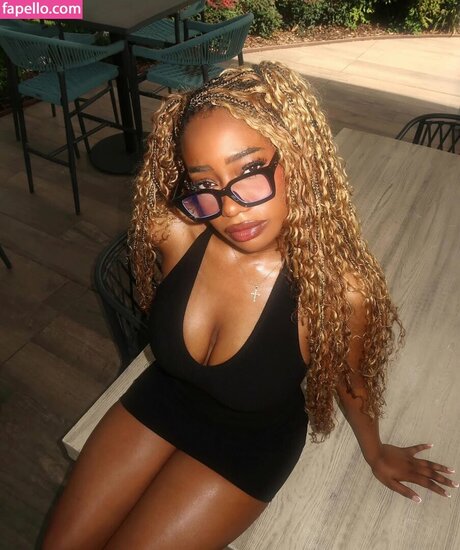 Deb Smikle kunst porno archiv