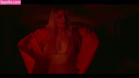 Valentina Zenere exklusive nackt foto