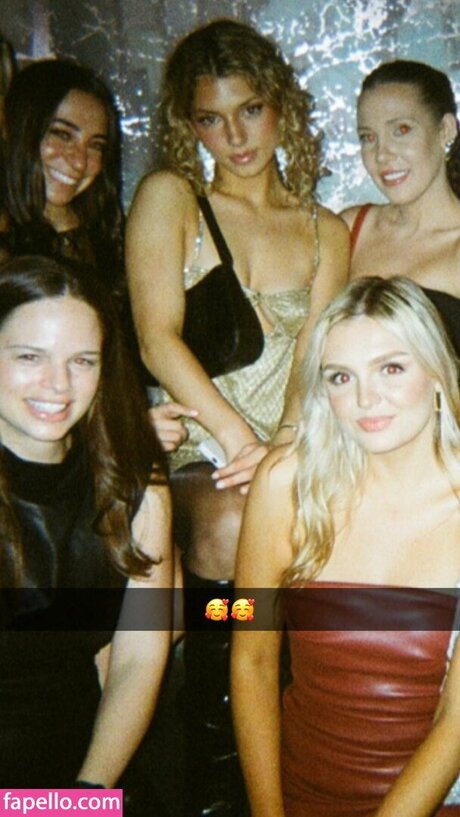 geile krankenschwester onlyfans heiße sexy bilder