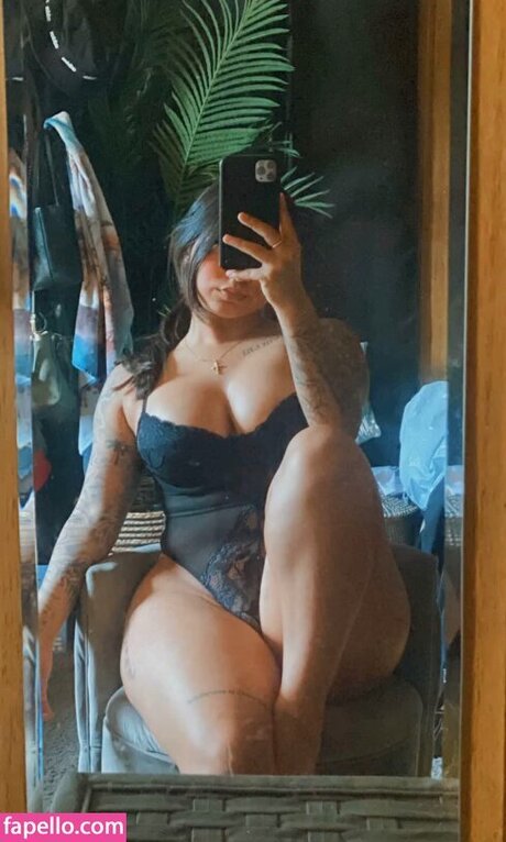 kurvige ebenholz-onlyfans top galerie