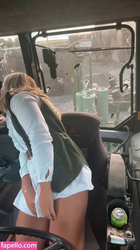 Harriet Cowan From Clarkson s Farm porno perfekte fotos