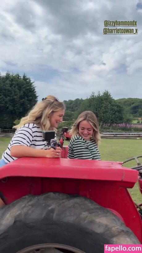 Harriet Cowan From Clarkson s Farm sexy schöne archiv