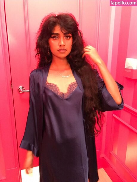 latina-dienstmädchen onlyfans exklusive erwachsene fotos