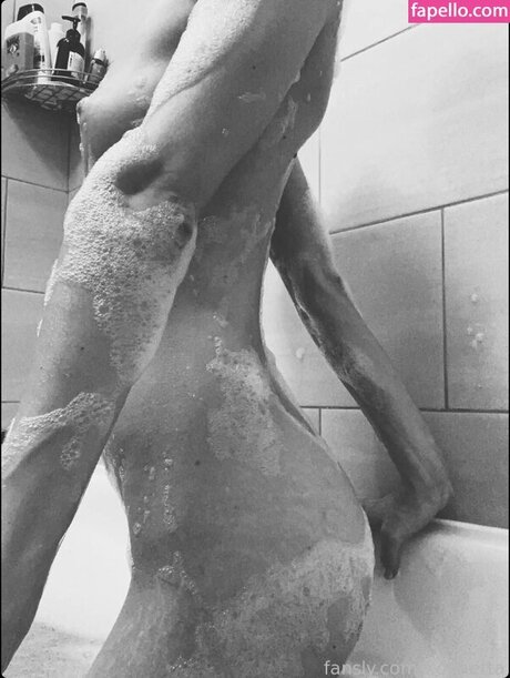 Xoanetta erwachsene nackt fotos