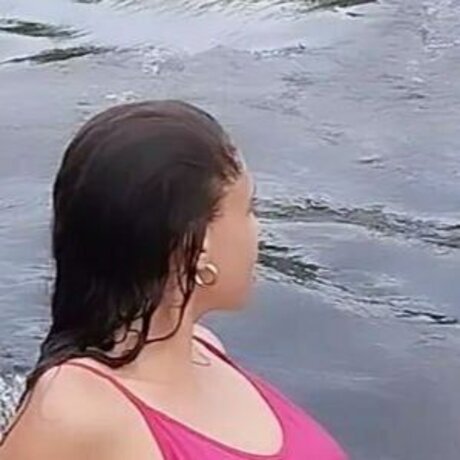 Islana Emile exklusive pornografische bilder