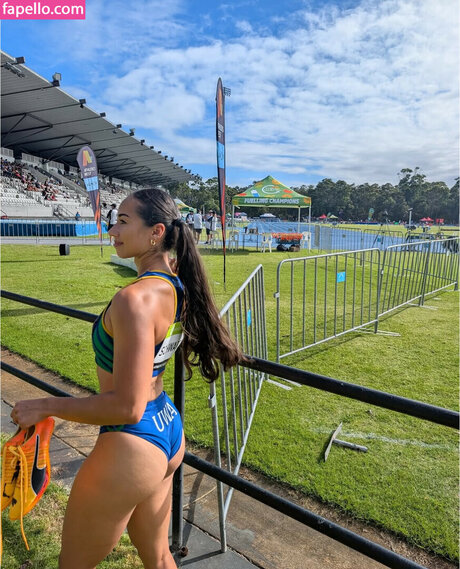 Sarah Schwarz hd pornografische galerie