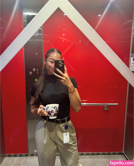 Sarah Schwarz exklusive xxx fotos