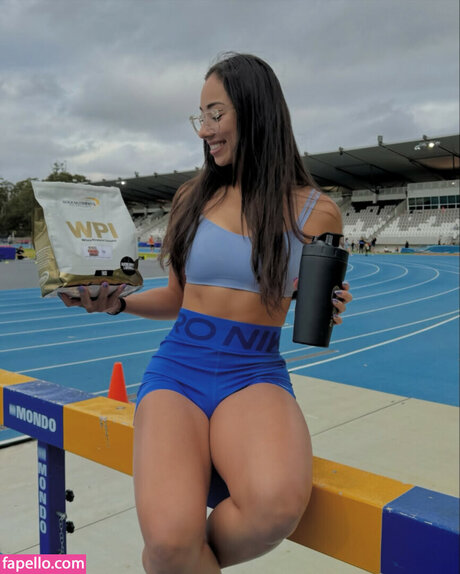 Sarah Schwarz exklusive beste fotos