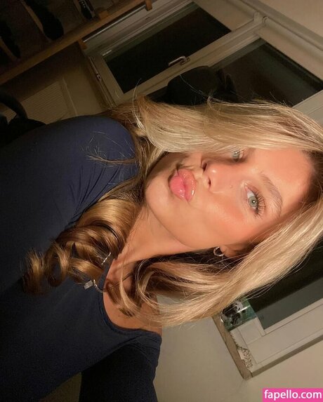 Demi Van Den Wildenberg xxx nacktheit bilder