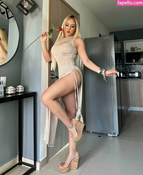 Kimy Leveron exklusive pornografische bilder