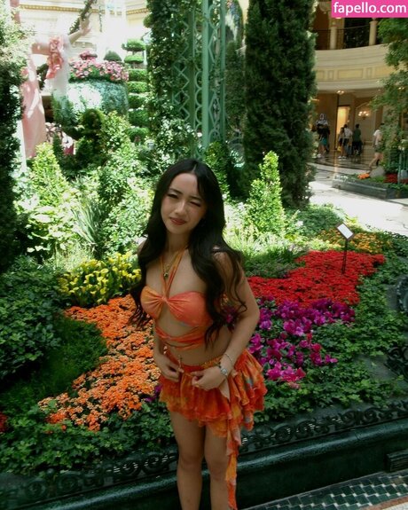 vollbusige milf onlyfans erotische hübsche fotos