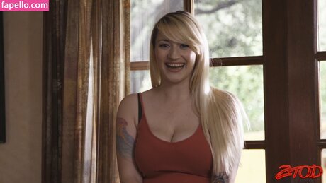 Hadley Haze exklusive pornografische bild