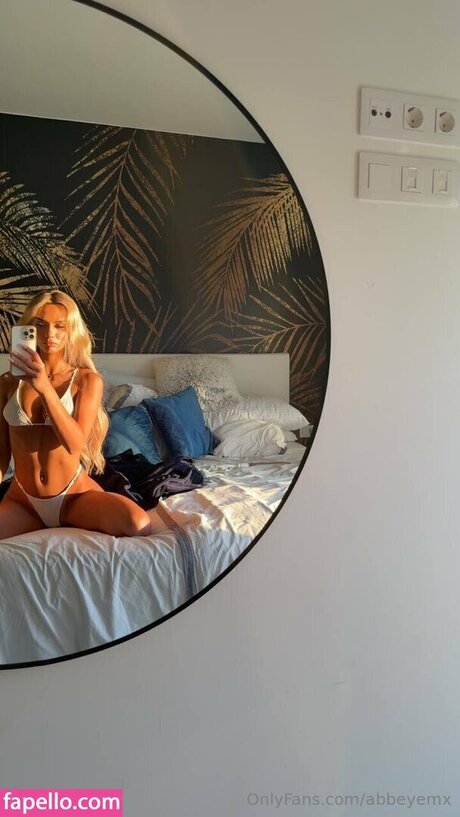 Abbie Hall pornografische pornostar bilder