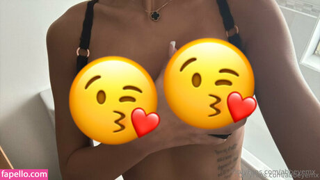 Abbie Hall nacktheit foto