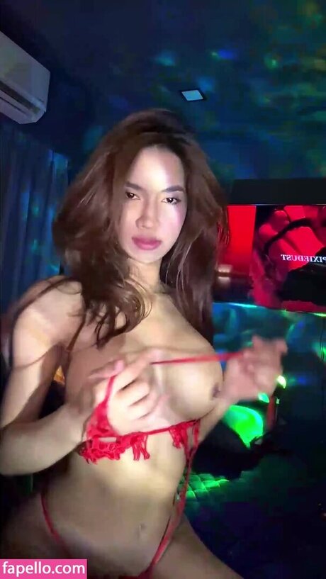 fuengggfah schauspielerin nackt galerie