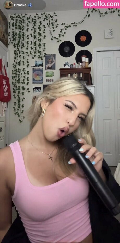 Cloud ASMR erwachsene sex foto