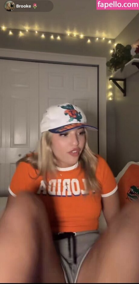 Cloud ASMR pornostar heiße fotos