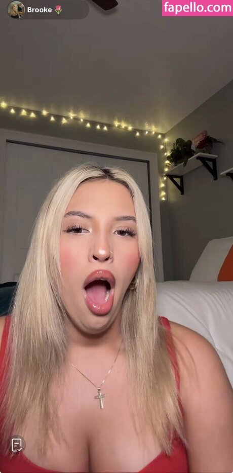 Cloud ASMR kunst akt fotos