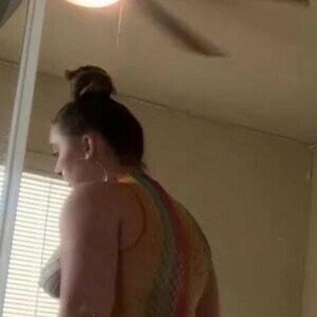 Erika Kay nacktheit sexy bilder