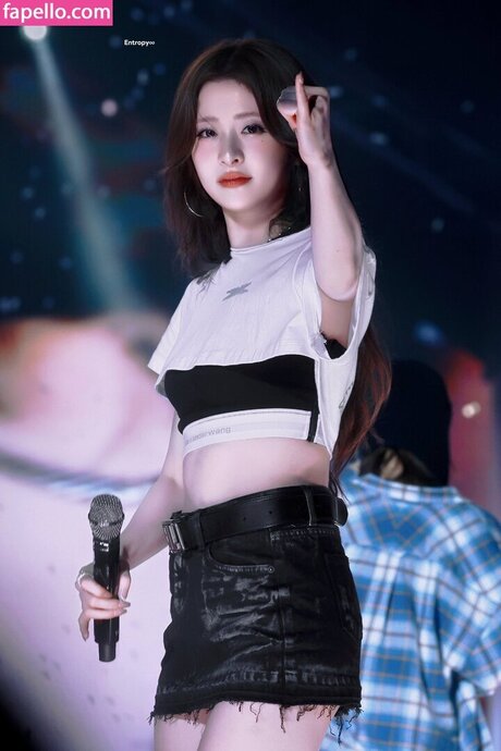 Huh Yunjin_ perfekte exklusive galerie