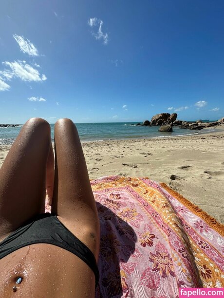 Req Cassadventures model nackten galerie