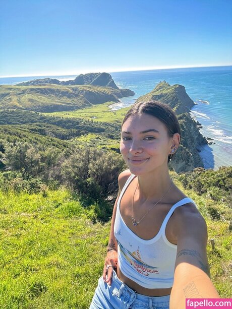 Req Cassadventures schauspielerin nackten archiv