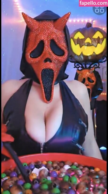 Darkest fantasy xxx nackt bild