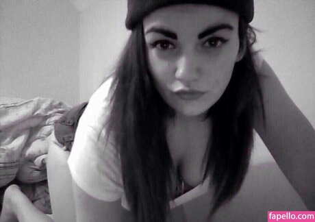 Zoe O Neill exklusive hd foto